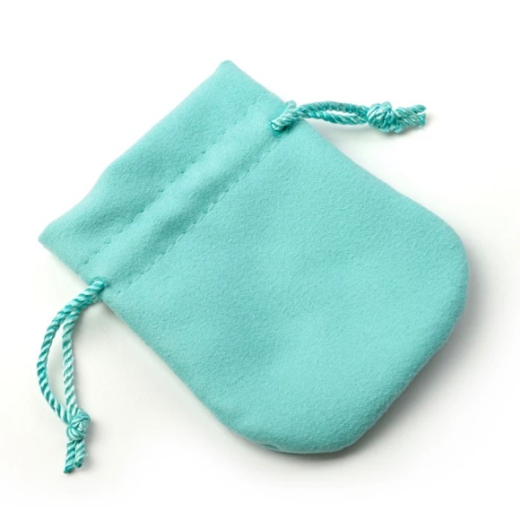 ✨SOLD OUT✨Round Emerald Stunner✨ - Picture 6 of 8